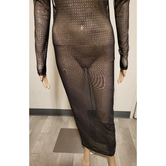 KTOO "See through" Sparkly Backless Dress (Size M) - Picture 6 of 10